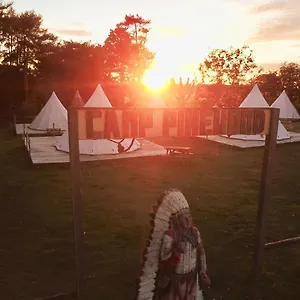 Pinewood Park - Tipis, Hot Tubs And Scarborough